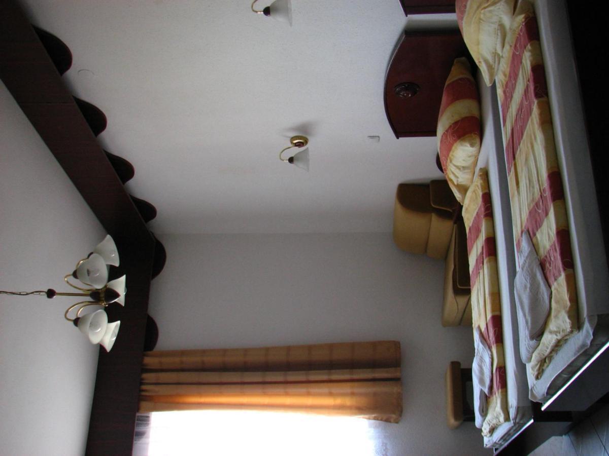 Hotel Polus Budapest Room photo